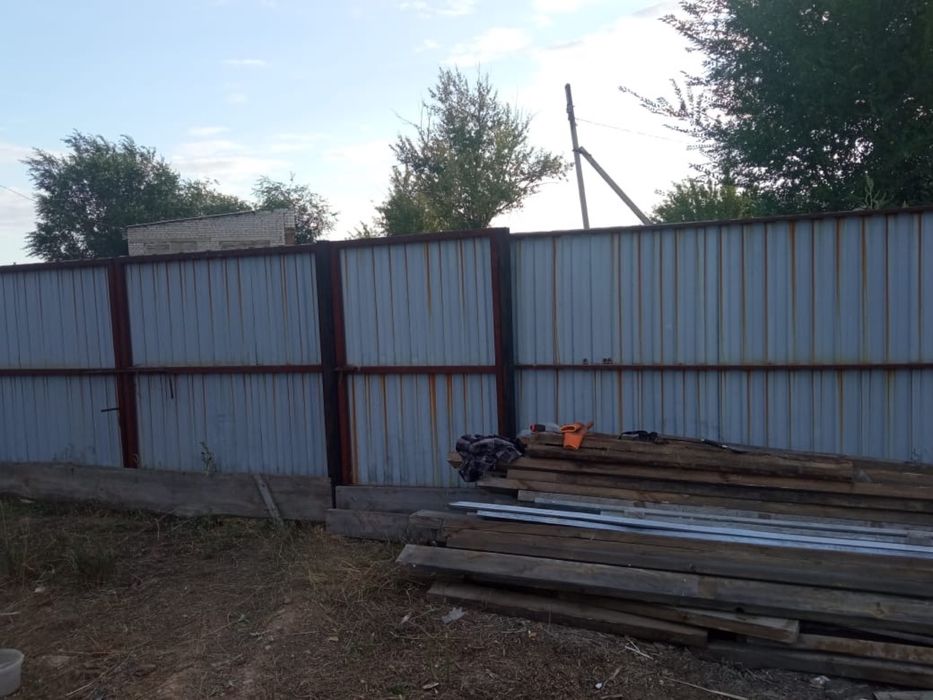 Участок 5 соток с недостроенным домом