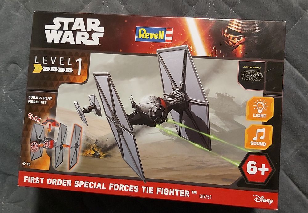 Нови детски играчки, пъзел, книжки