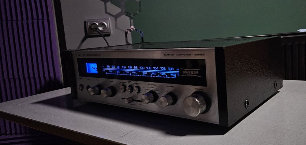 Продавам ресивър MARANTZ superscope r1220