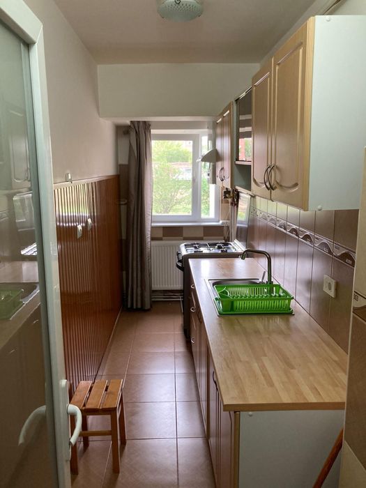 Închiriez garsonieră Brașov.Tel.0745077258