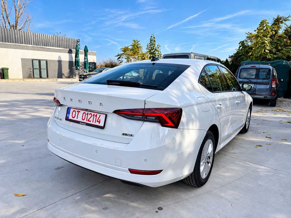 SKODA Octavia 2022 — imagine 3