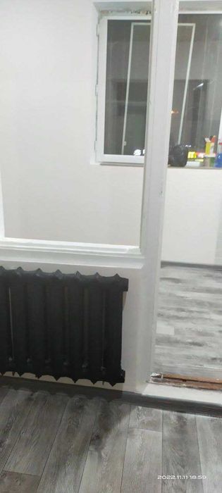 Продам квартиру сергели 8а напротив дехкан базара 2 этаж