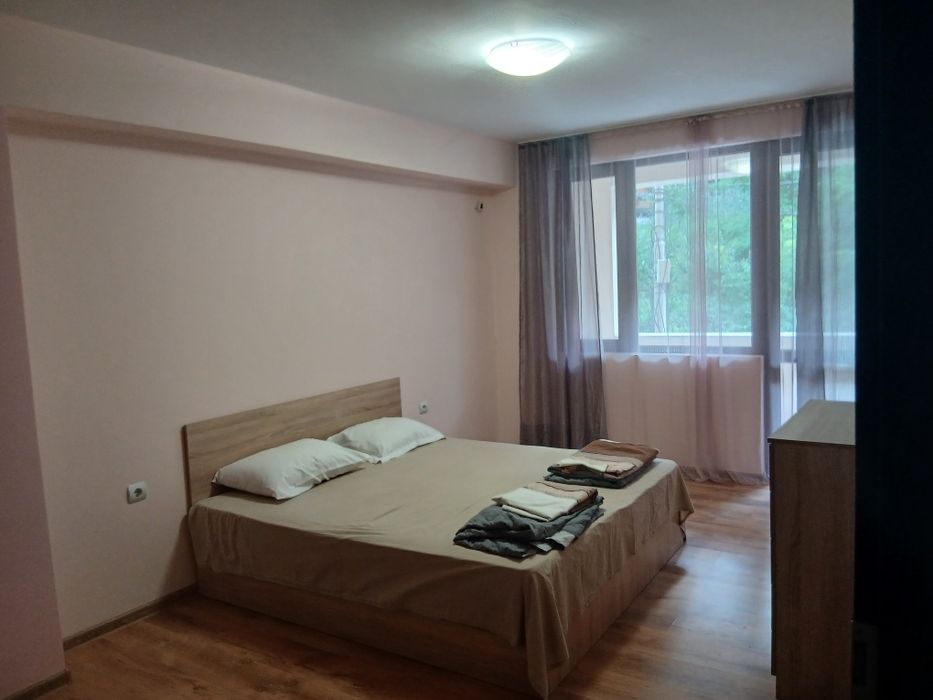 Огромен апартамент за нощувки!