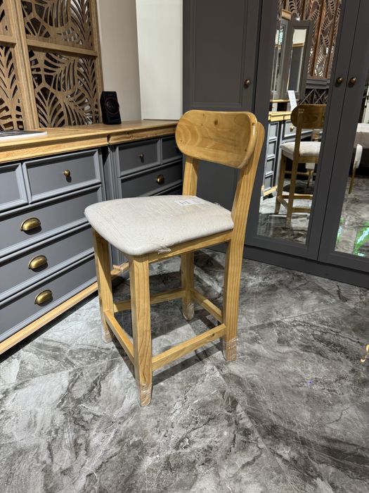 Барные стулья для квартир,домов , кафе , ресторанов , боров , клубов .