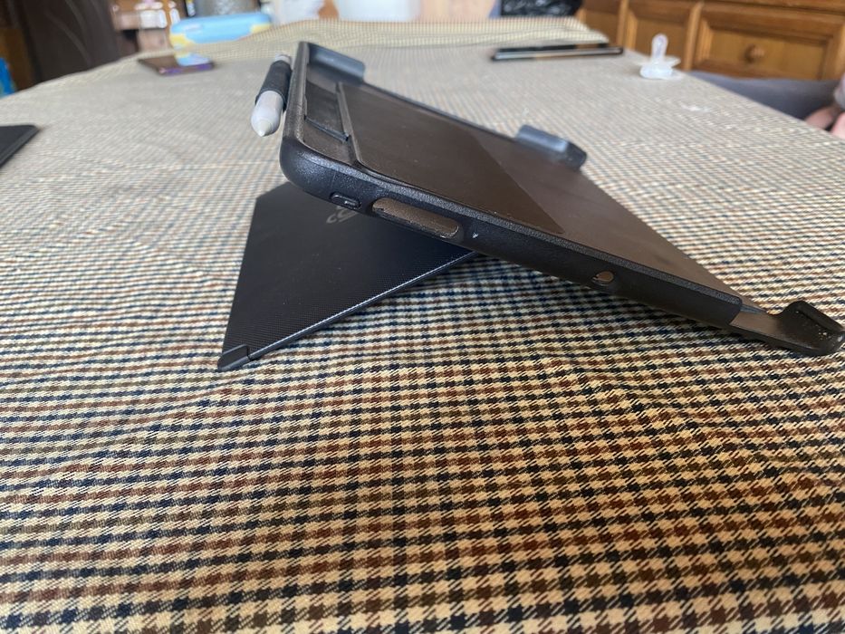 Logitech Slim Combo for iPad Pro 10.5