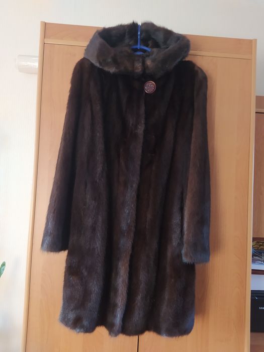 Продам норковую шубу