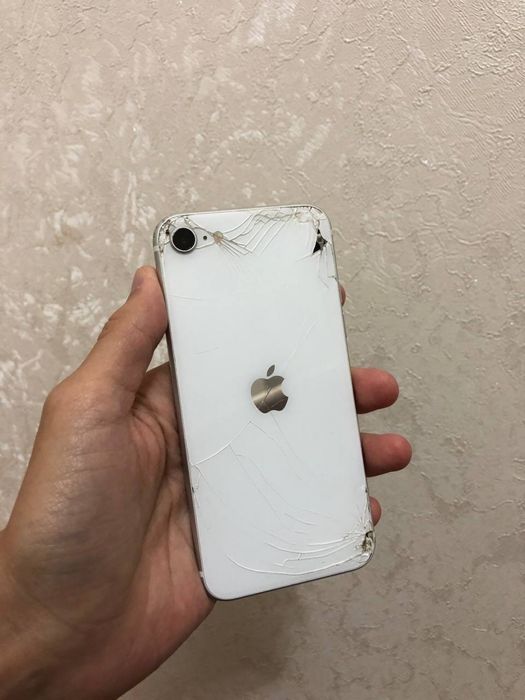 Iphone se 2020 /128gb 74akb