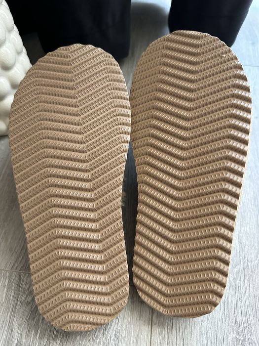 Papuci de casa cu elastic la calcai