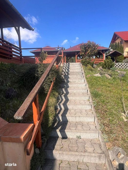 Casa tip vila cu 4 apartamente de vanzare Sovata, Mures