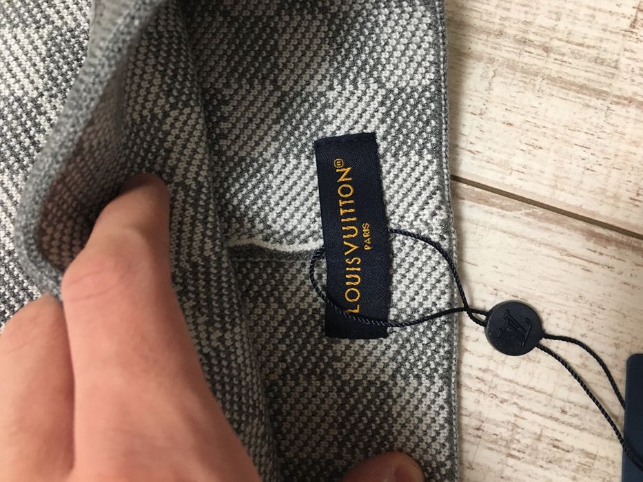 Caciula Louis Vuitton