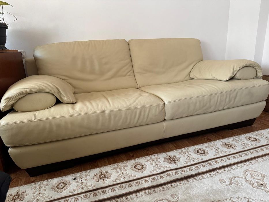 Canapea crem din piele Natuzzi