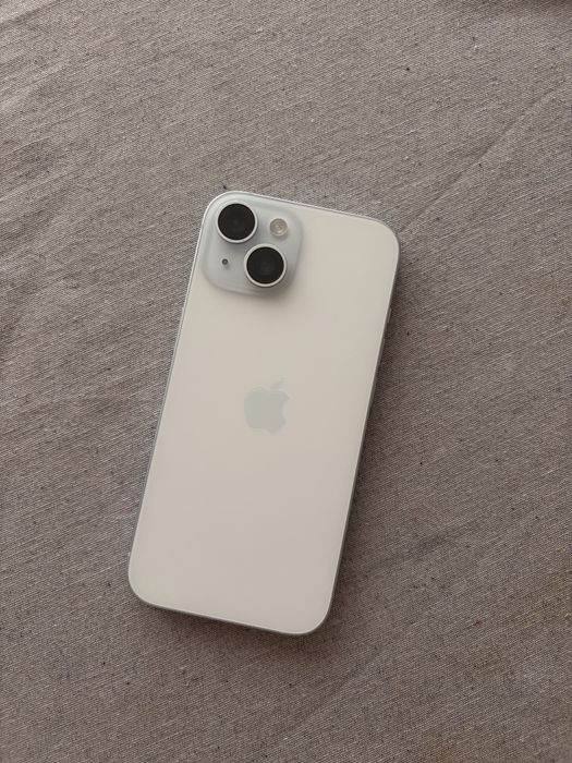 Продам IPhone 15