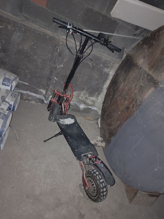 Продам электросамокат