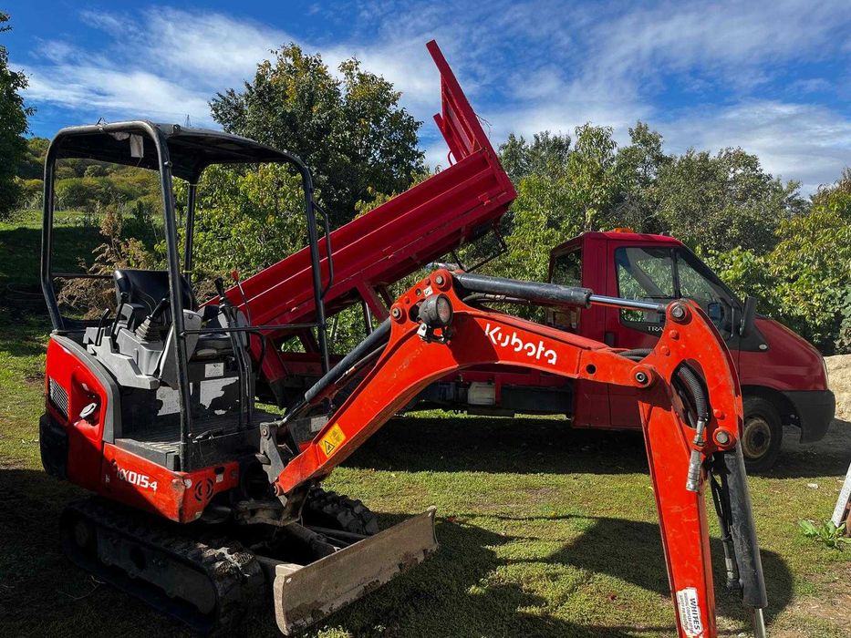 Lucrari cu mini excavator si basculabila