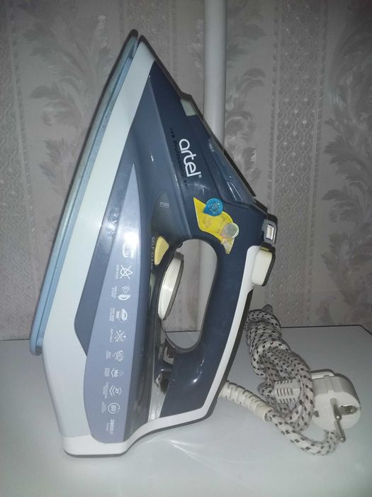 Утюг Artel ART-SI-2322 Работает Лампочка Горит НО НЕ Нагревается