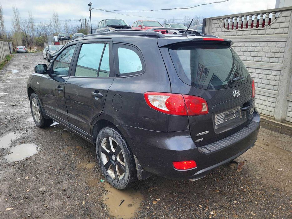 Dezmembram Hyundai Santa Fe 2 an 2007 2.2 usa fata/haion cu luneta/usa spate