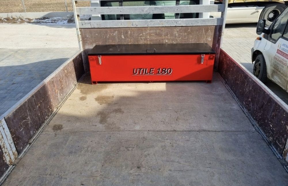 Lada scule Mercedes iveco doka ford
Aceasta este prevazuta pentru depo