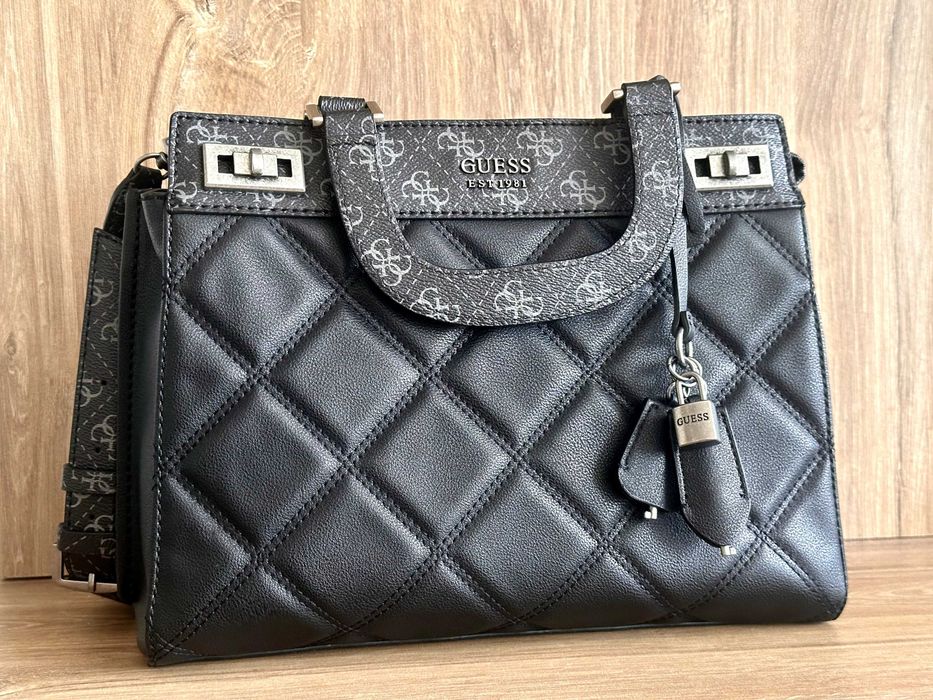 Geantă Guess originală (model tip Katey / Girlfriend Satchel) – neagră