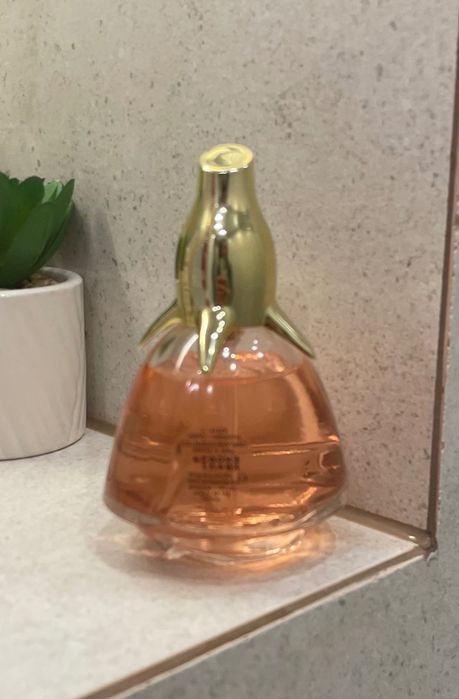 Парфюмна вода от Oriflame