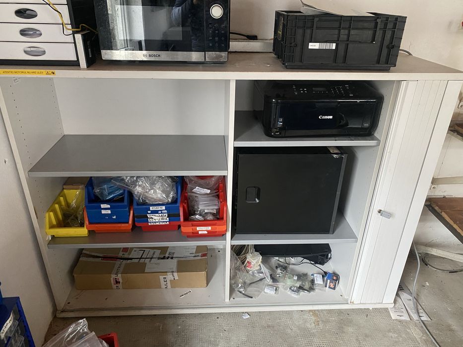 Dulap cu usa glisanta