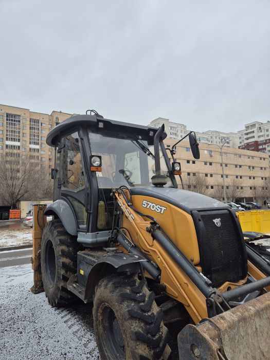 Экскаватор погрузчик