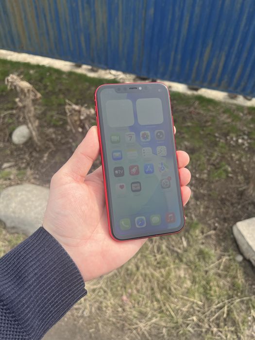 Продам телефон айфон 11 128Gb