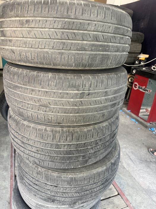 балон сотилади 215/55r17.холати ўрта.