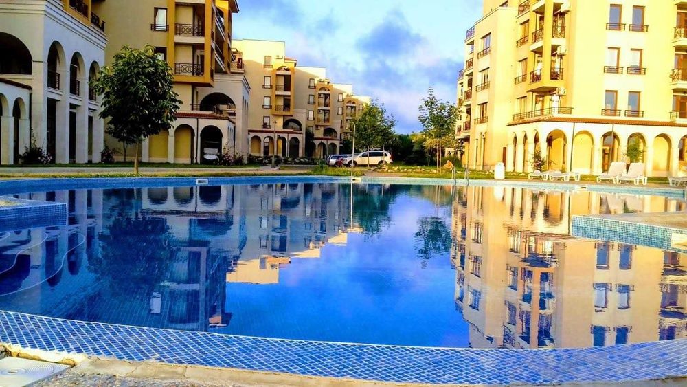 Продава се Едностаен апартамент в Балчик - 70 кв.м за 686 €/кв.м - Снимка #17