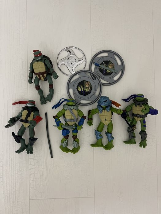 Детские игрушки.