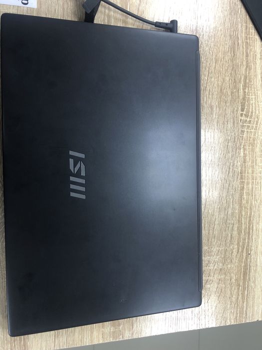 Ноутбук MSI Modern 15H(TM79)