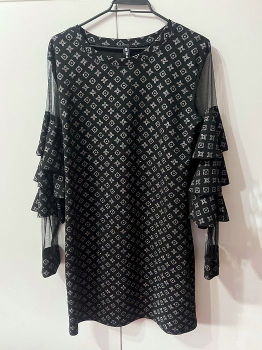 Рокля с блясък / Лъскава рокля с ехирни ръкави