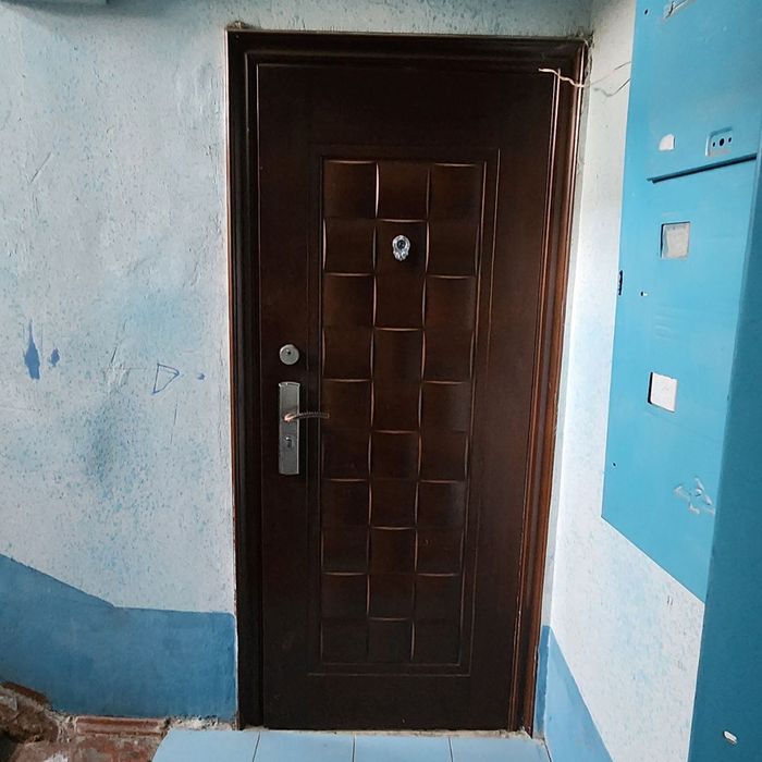 Продается 2х комнатная квартира на 3 этаже.