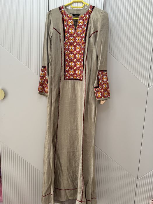 Платья на 42/44 размер