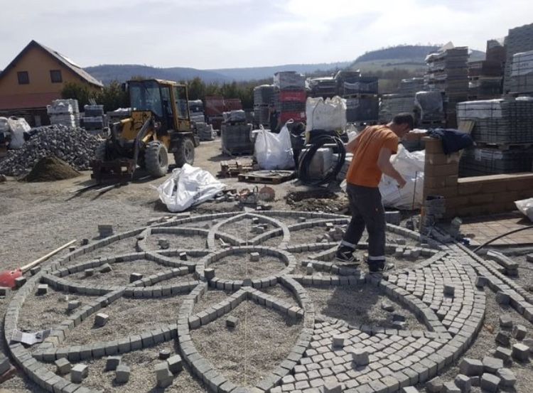 Bordura si piatra cubica direct la producatori