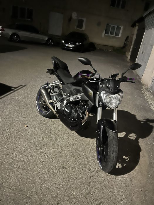 Vand sau schimb cu gen 2 sau honda cb (diferenta daca este cazul )