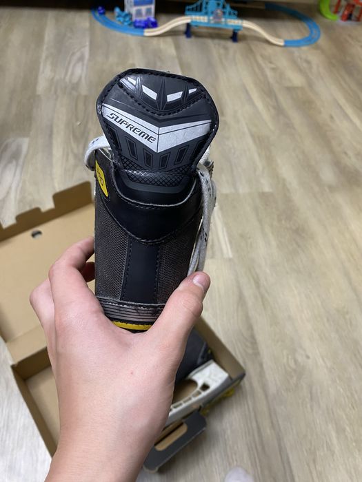 Коньки деткие Bauer supreme