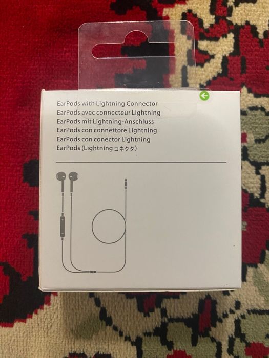 EarPods with lightning connector