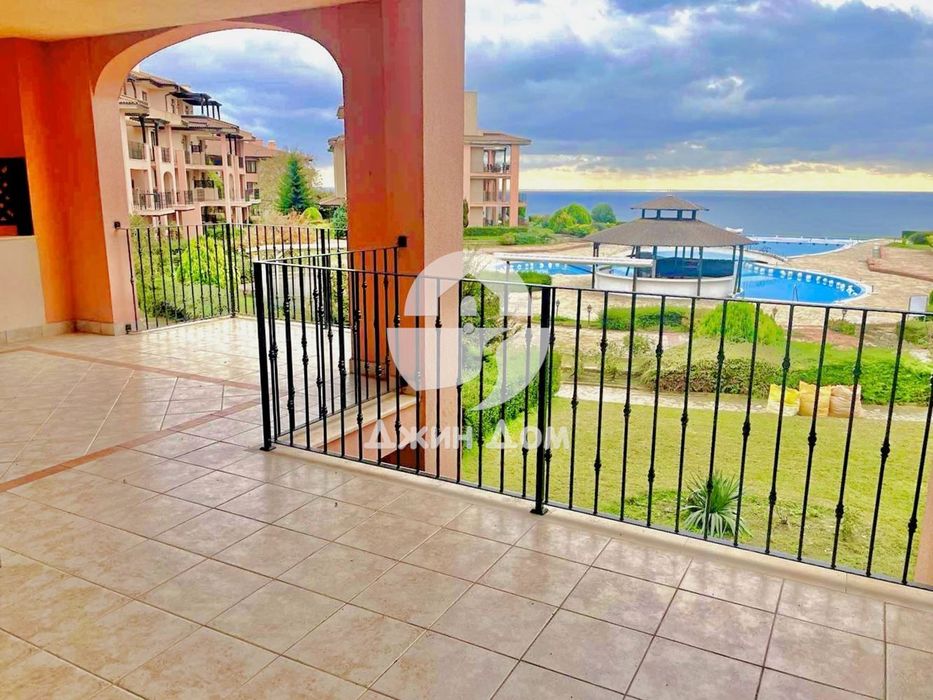 Продава се Тристаен апартамент в с. Топола, Област Добрич - 124 кв.м за 1130 €/кв.м - Снимка #9