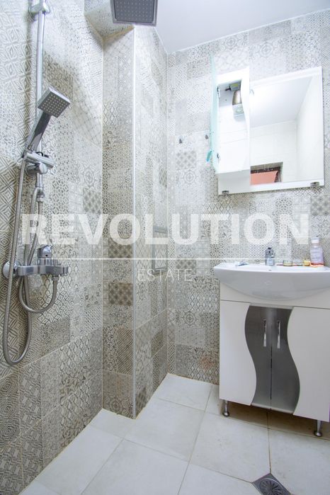 Дава се под наем Тристаен апартамент в София, Медицинска академия - 90 кв.м за 750 € - Снимка #10