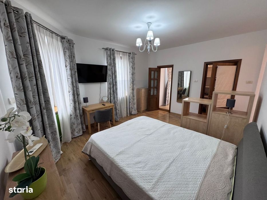 Studio cu dressing de inchiriat *Piata Romana - Dacia*