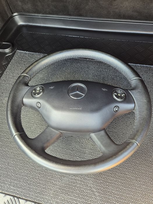 Кожен оригинален волан за Мерцедес W221