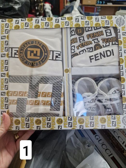 Compleuri pentru bebeluși