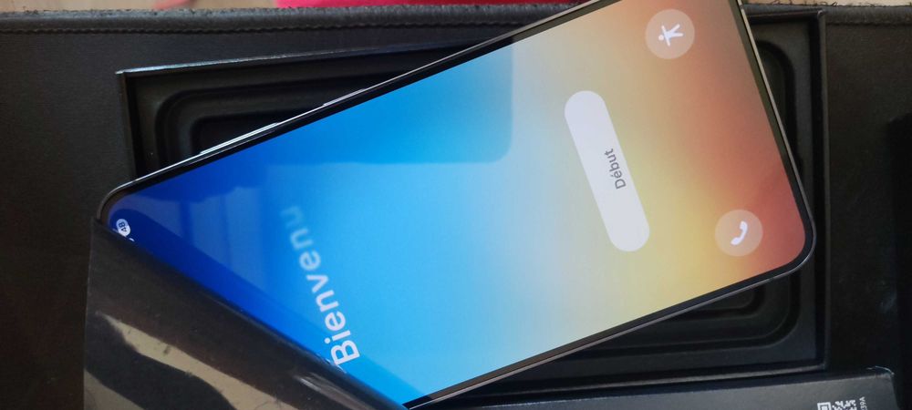 Samsung Galaxy S24 256GB Чисто нов