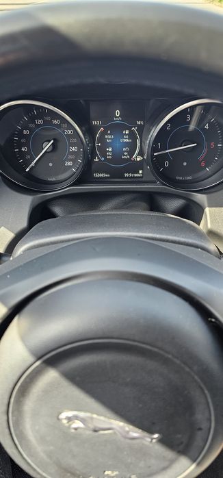 Vand Jaguar xf 2017