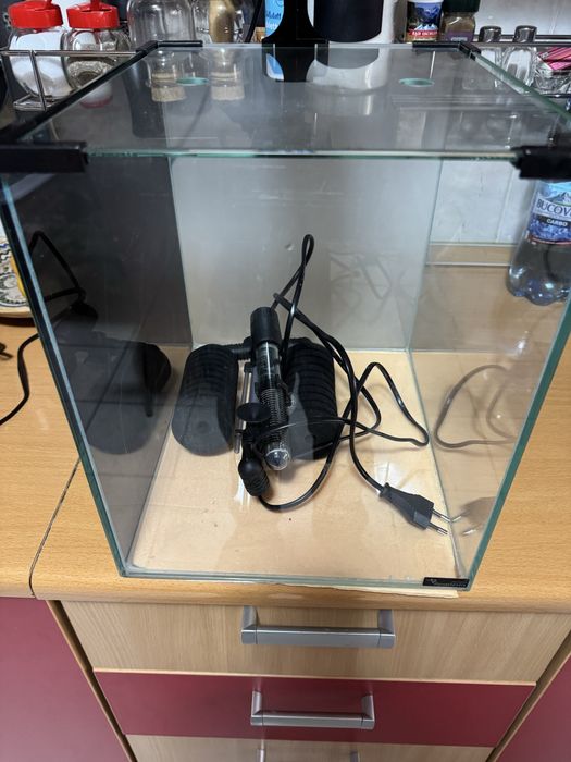 Acvariu Aquatlantis cub