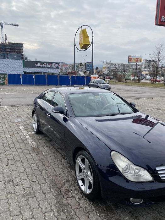 Мерцедес СЛС 500,306 коня,v8