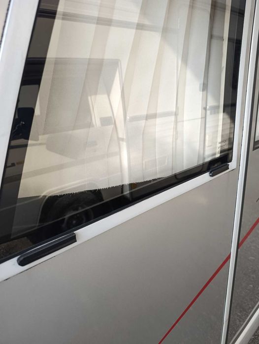 Капачки отводнителни канали на кемпер Hymer