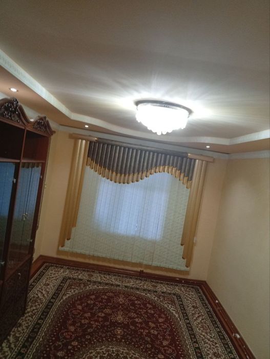 Манеж ениндо 3 каватда 3 хонали кв сотилади