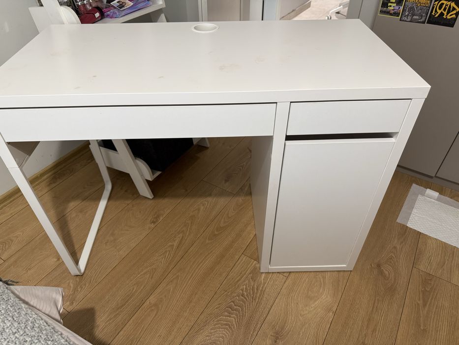 Бюро и стол от IKEA