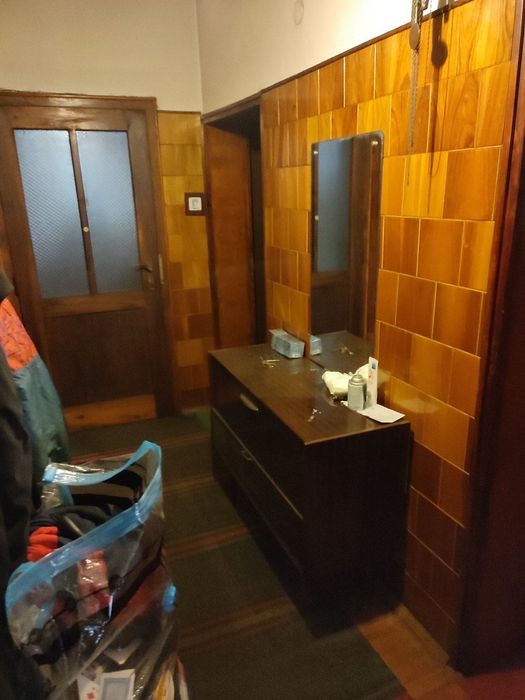 *Продавам* етаж от къща